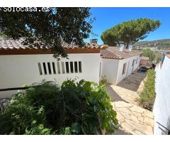 Chalet en Venta en Mont-ras, Girona