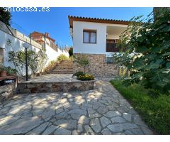 Chalet en Venta en Mont-ras, Girona