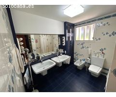 Chalet en Venta en Mont-ras, Girona