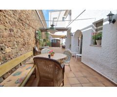 Casa de Pueblo en Venta en Pals, Girona