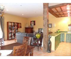 Chalet en Venta en Mont-ras, Girona