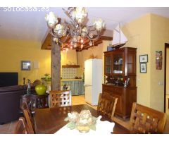 Chalet en Venta en Mont-ras, Girona