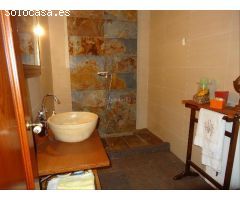 Chalet en Venta en Mont-ras, Girona