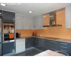 Chalet en Venta en Mont-ras, Girona