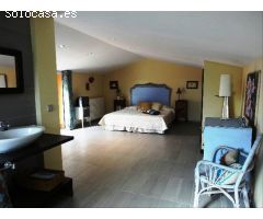 Chalet en Venta en Mont-ras, Girona
