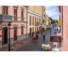 Hermosa Casa Canaria en casco histórico de San Sebastián de La Gomera.