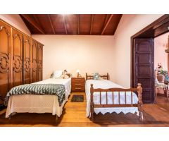 Hermosa Casa Canaria en casco histórico de San Sebastián de La Gomera.