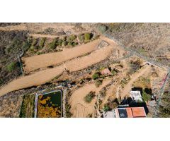 Finca  Rústica en Arico con acciones de agua.