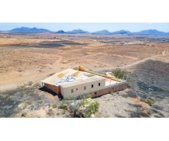 ¡GRAN OPORTUNIDAD DE REFORMA EN FUERTEVENTURA! VILLA PARA REFORMAR CON 15.000M 2 DE TERRENO