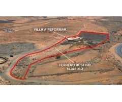 ¡GRAN OPORTUNIDAD DE REFORMA EN FUERTEVENTURA! VILLA PARA REFORMAR CON 15.000M 2 DE TERRENO