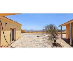 ¡GRAN OPORTUNIDAD DE REFORMA EN FUERTEVENTURA! VILLA PARA REFORMAR CON 15.000M 2 DE TERRENO