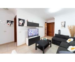 ¡Oportunidad única! Apartamento luminoso con terraza, zona tranquila.