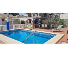 Chalet en Alquiler en Torrox Costa, Málaga