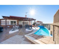 Venta de la Parte Alta de Chalet Independiente en Candelaria, Tenerife