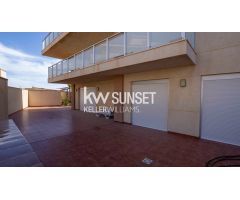 Se Vende Piso en Golf Heritage, Amarilla Golf