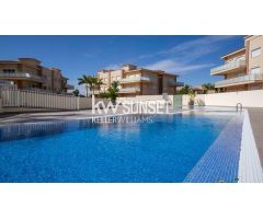 Se vende ático con gran terraza y azotea en Golf Heritage – Amarilla Golf