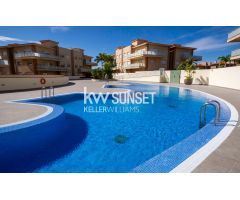 Se vende piso con jardín en Golf Heritage – Amarilla Golf
