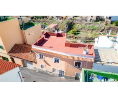 SE VENDE CASA ADOSADA EN VILAFLOR