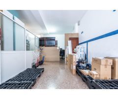 Local con posibilidad de cambio de uso a pie de calle cerca de plaza España