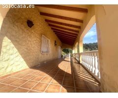 Chalet en Venta en Bolulla, Alicante