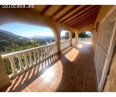 Chalet en Venta en Bolulla, Alicante