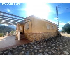 Chalet en Venta en Bolulla, Alicante