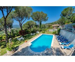 Chalet en Venta en Santa Cristina dAro, Girona