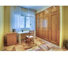 Chalet en Venta en Santa Cristina dAro, Girona