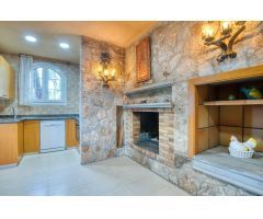Chalet en Venta en Santa Cristina dAro, Girona