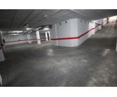 GARAJE / TRASTERO CERRADO EN PLENO CENTRO ZONA PLAYA DEL CURA/ LOCOS
