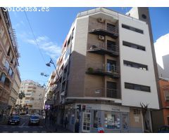 ¡OPORTUNIDAD ÚNICA EN TORREVIEJA! Apartamento Céntrico, Luminoso y Listo para Entrar a Vivir