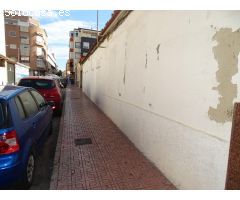 ¡Oportunidad Única! Solar Céntrico en Torrevieja para Construir 5 Plantas a Solo 2.000 €/m²