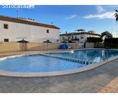 ¡Oportunidad Única! Encantador Bungalow en Torrevieja con Vistas a la Naturaleza y Sa