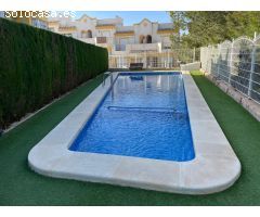 Vivienda de 4 Plantas en la Urbanización Lago Jardín 2, Torrevieja