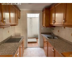 Vivienda de 4 Plantas en la Urbanización Lago Jardín 2, Torrevieja