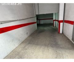????? Amplia plaza de garaje en el centro de Torrevieja – Coche grande o coche + moto