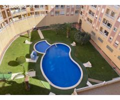 ???? Vive el Mediterráneo: Apartamento con Garaje, Piscina y Solárium a un Paso de la Playa