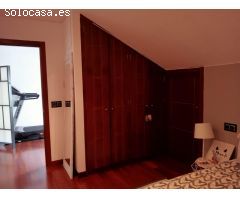 Chalet en Venta en Mabegondo, La Coruña
