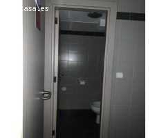 Local comercial en Alquiler en A Coruña, La Coruña