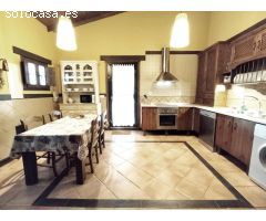 Chalet en Venta en Casabermeja, Málaga