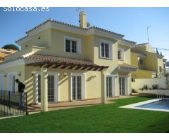 Chalet en Venta en Rincón de la Victoria, Málaga