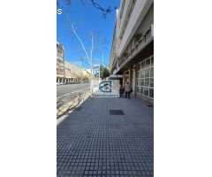 Local comercial en Alquiler en Cádiz, Cádiz