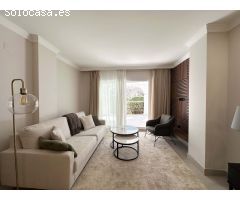 Moderno Apartamento Junto a la Playa en el Centro de San Pedro