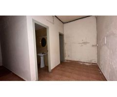 Local comercial en Alquiler en Tortosa, Tarragona