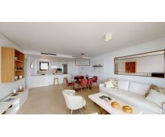 FUENGIROLA, CARVAJAL - PISO DE LUJO 4 DORMITORIOS CON TERRAZA GARAJE TRASTERO