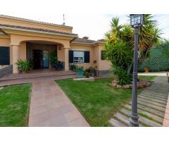 CHALET EN LA URBANIZACIÓN LAS LOMAS