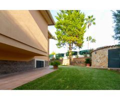 CHALET EN LA URBANIZACIÓN LAS LOMAS