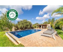 Finca con  piscina y LICENCIA VACACIONAL en Cala Murada
