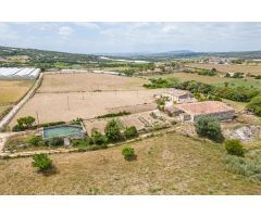 Suelo Rústico de 65.703 m2 con casa antigua para reformar