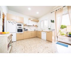 Casa con Jardín y parking en el Coll d´en Rabassa